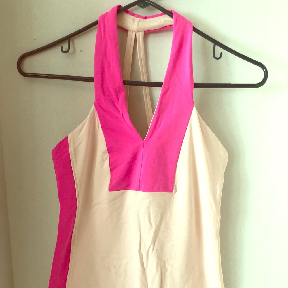 Lululemon size 4 pink top
